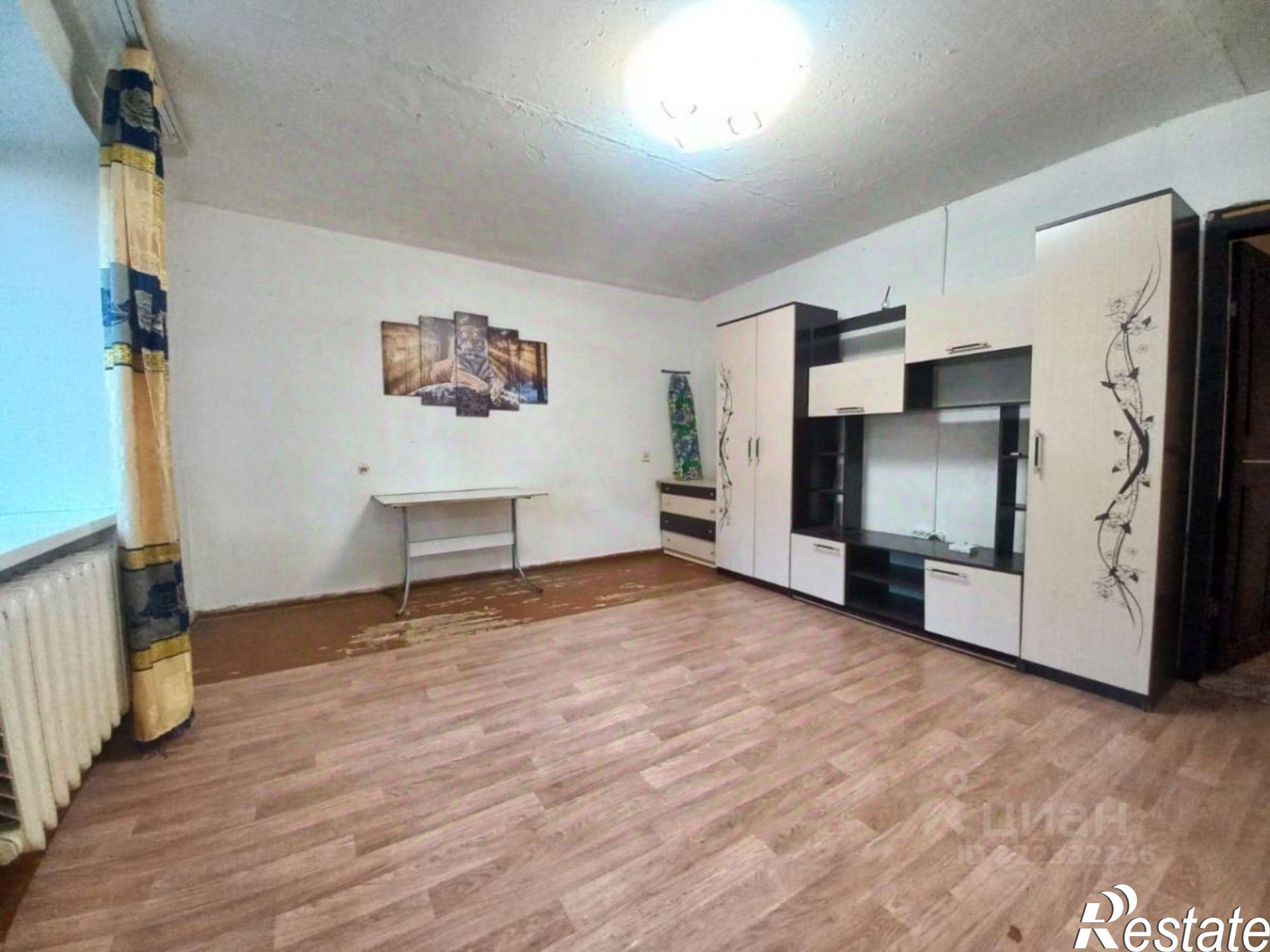 Купить квартиру за 2 100 000 рублей на улица Калинина, 33 к2