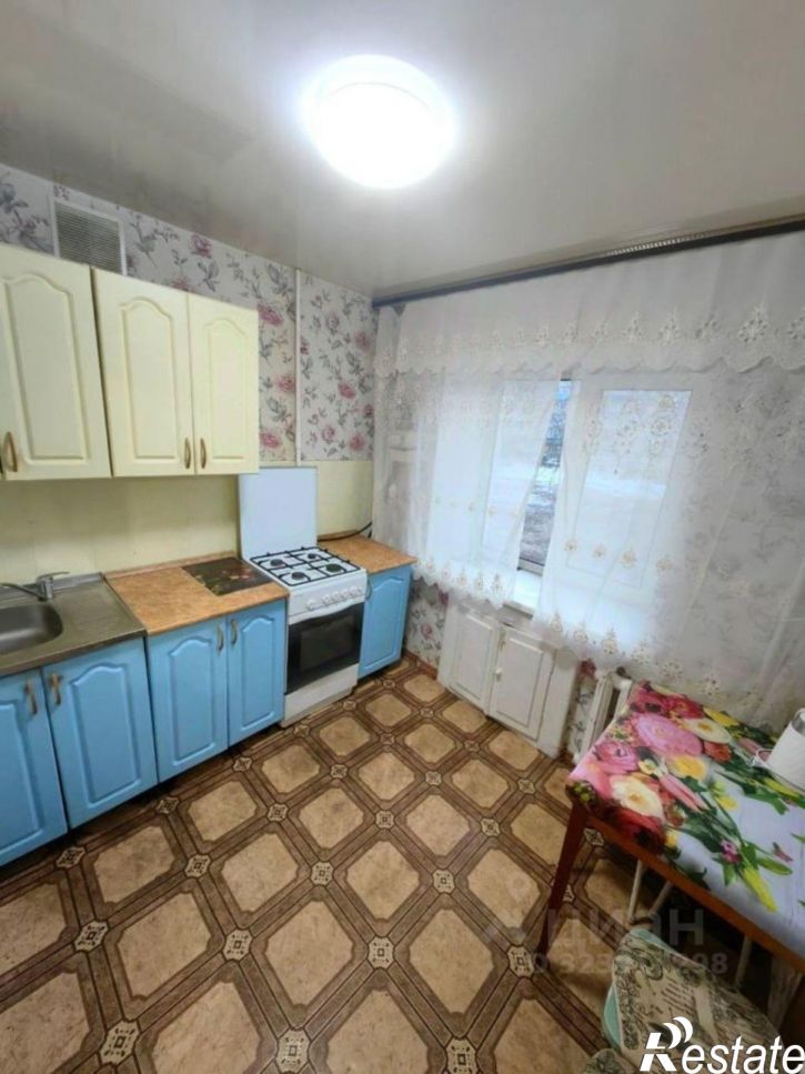 2-комн квартира Ленинградская улица, 75,  д. 75