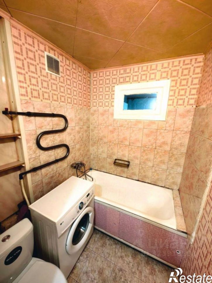 2-комн квартира Ленинградская улица, 75,  д. 75