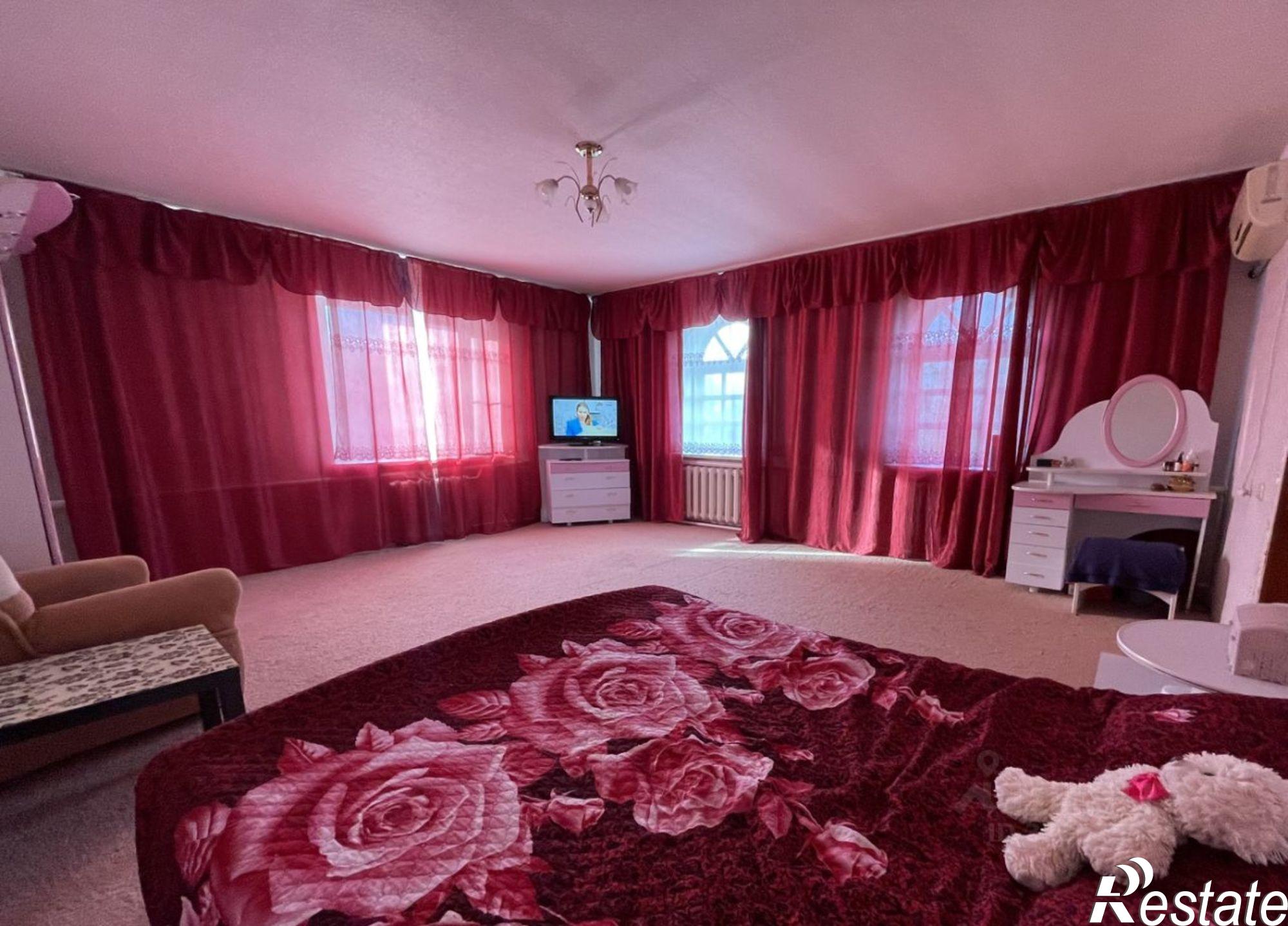 Купить дачу, дом, коттедж за 10 000 800 рублей на Милицейская улица, 41