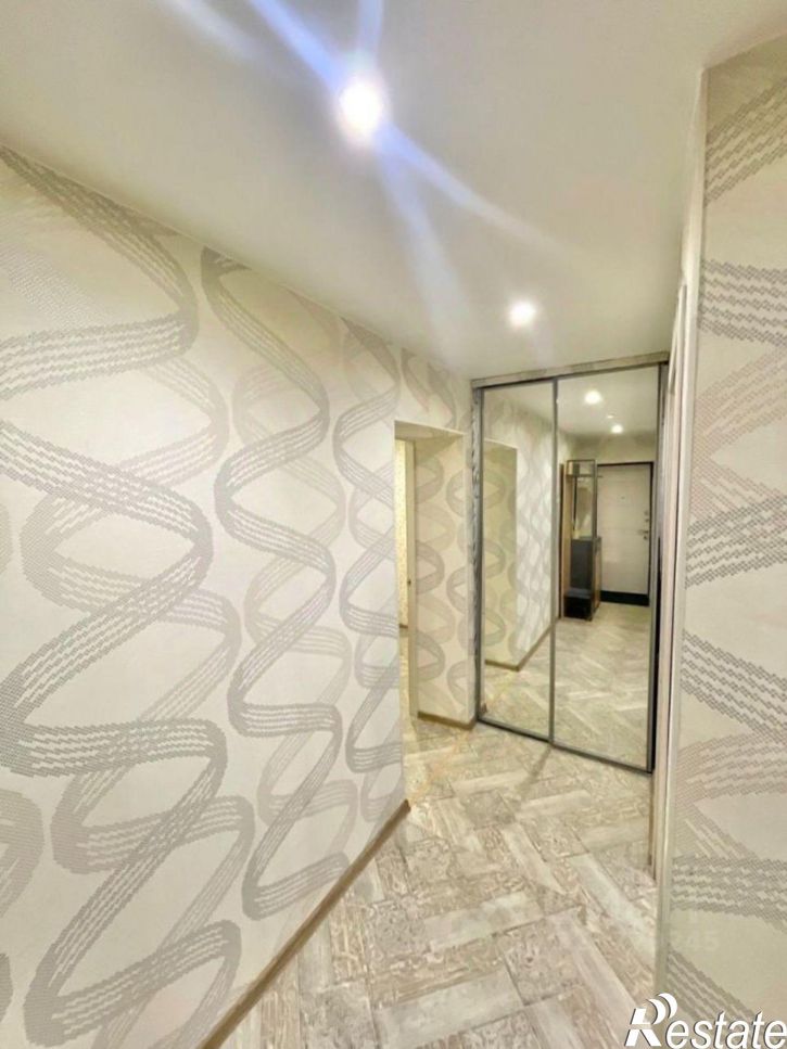 2-комн квартира Ленинградская улица, 31,  д. 31