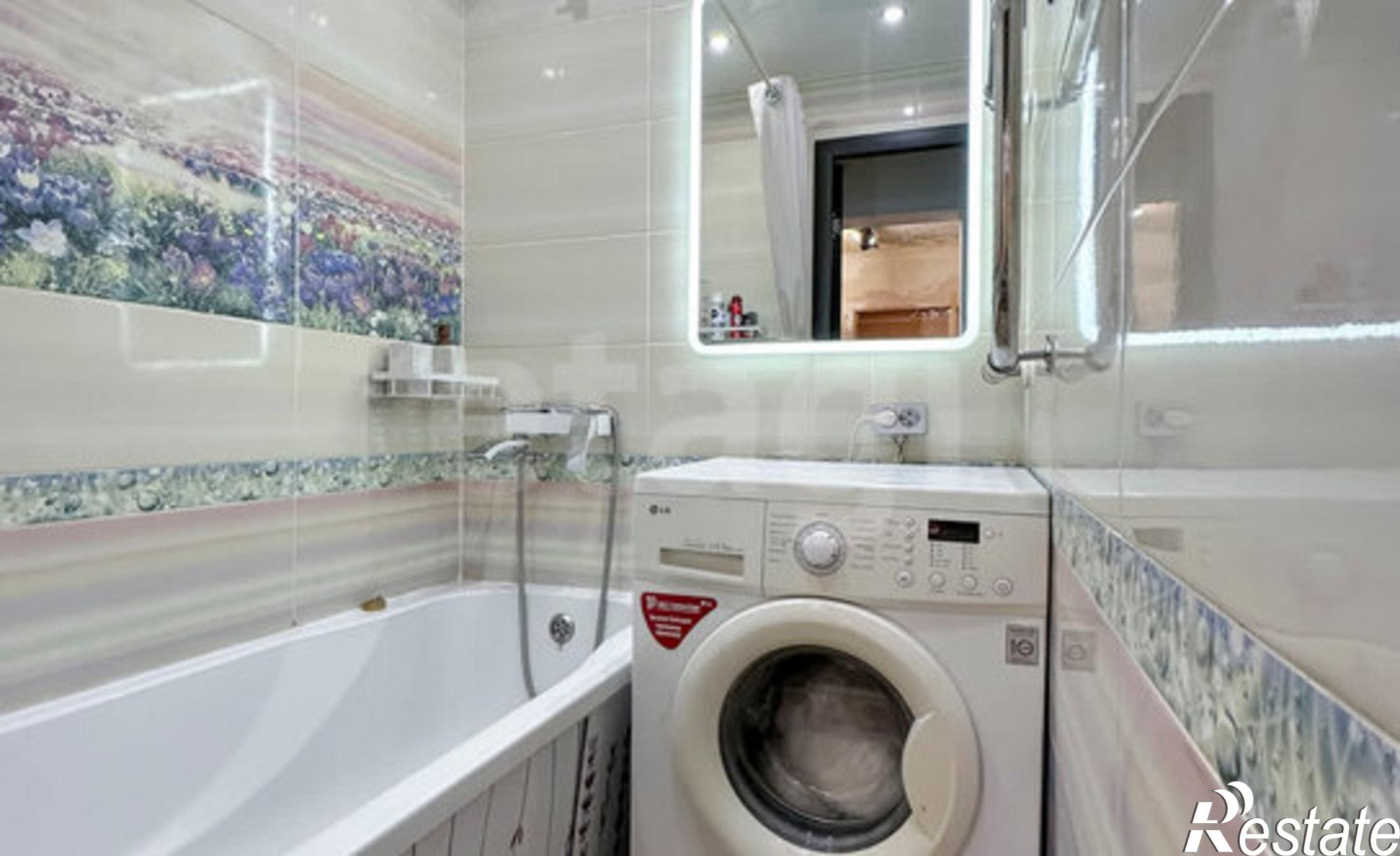 Купить квартиру за 4 300 000 рублей на Дворцовый пер, 12