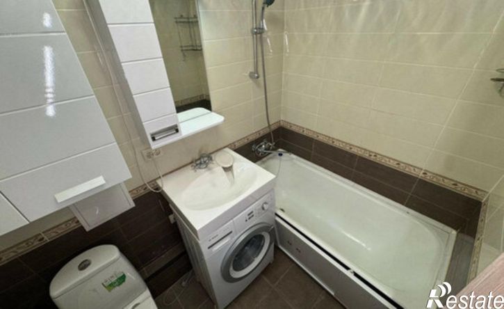 2-комн квартира проспект Победы, 24,  д. 24