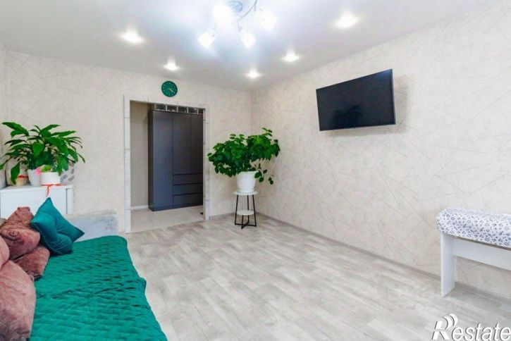 3-комн квартира пр-кт Первостроителей, 20,  д. 20