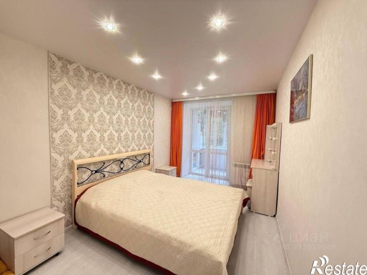 3-комн квартира пр-кт Первостроителей, 20,  д. 20