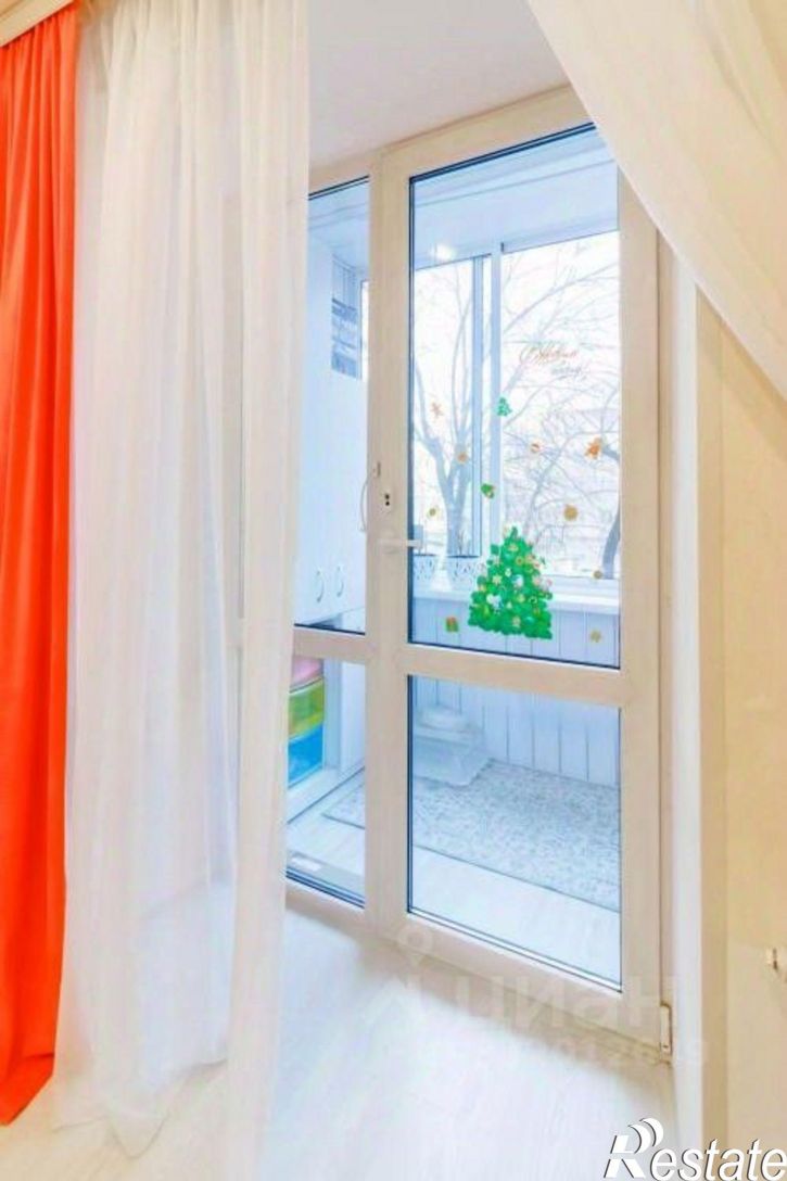 3-комн квартира пр-кт Первостроителей, 20,  д. 20