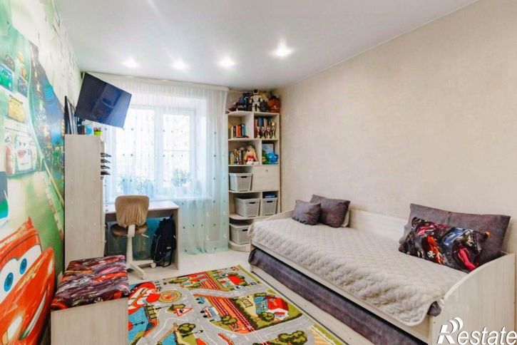 3-комн квартира пр-кт Первостроителей, 20,  д. 20